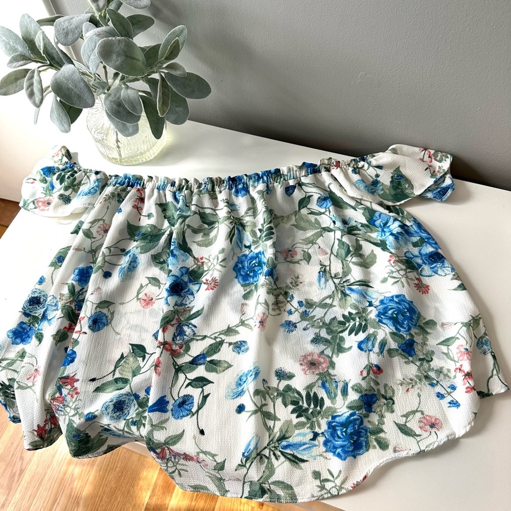 Floral Off-Shoulder Blouse
